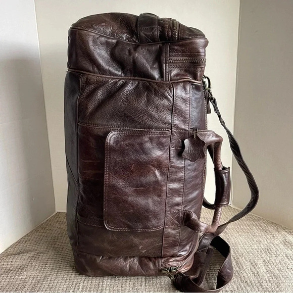 LEATHER SIDE POCKET DUFFEL - Picture 10 of 16